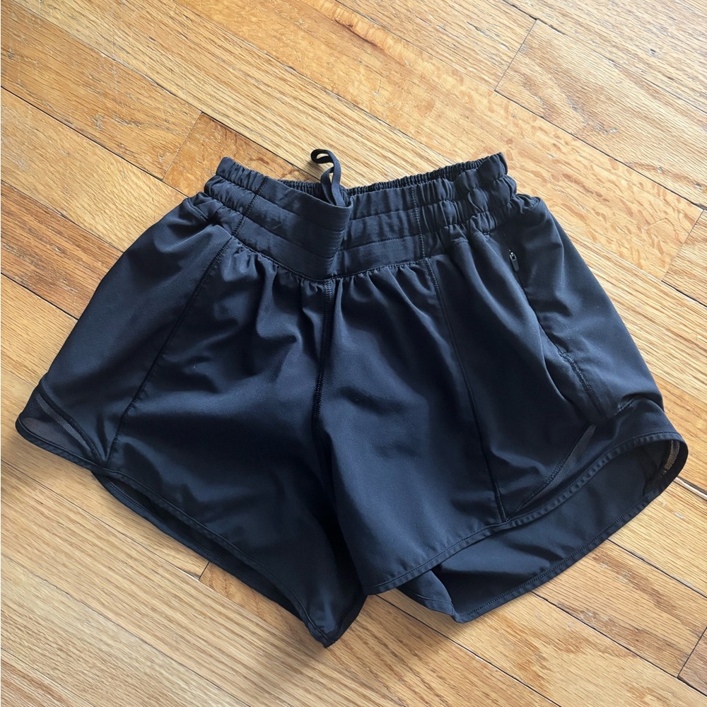 Lululemon Hotty Hot shorts